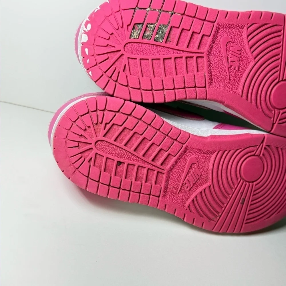 Nike Kids Sneakers in Pink and White